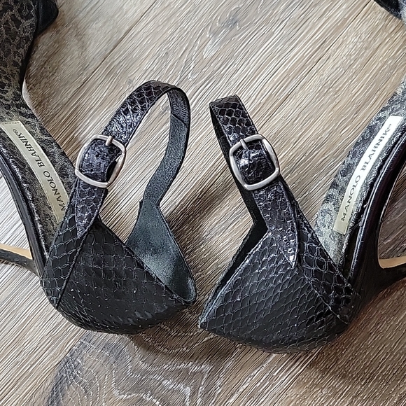 Manolo Blahnik 39.5 US 9.5\